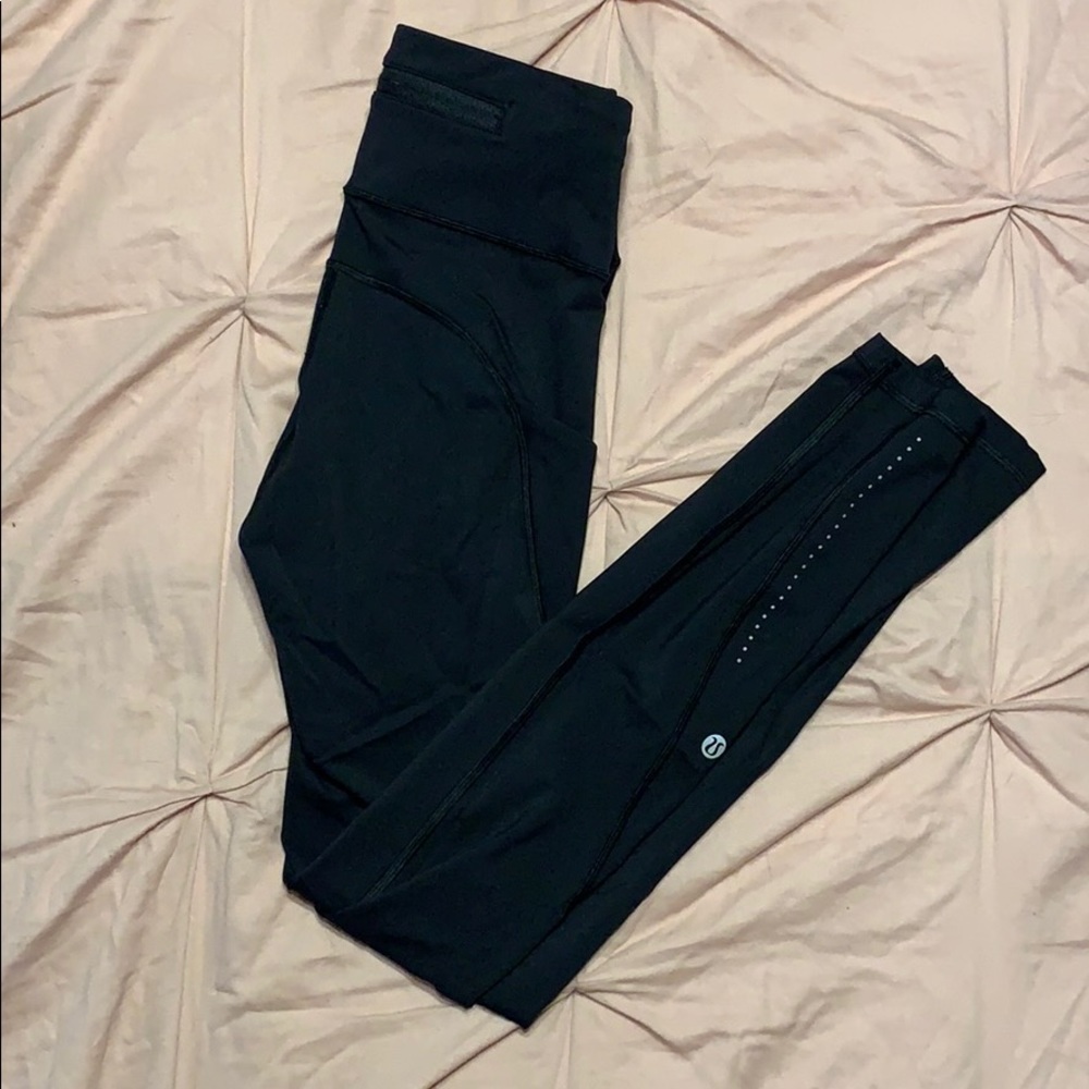 Black lululemon leggings